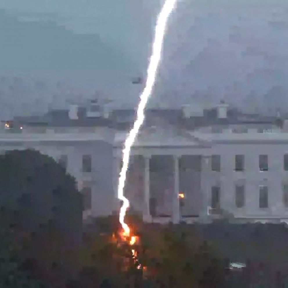 Lightening Kills 3,  1 In Critical Condition At The White House