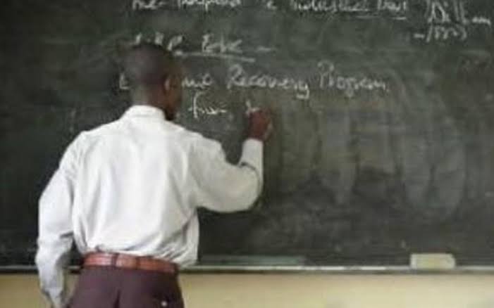 Nigerian Government Spends Billions on Teacher Training, But Many Still Untrained