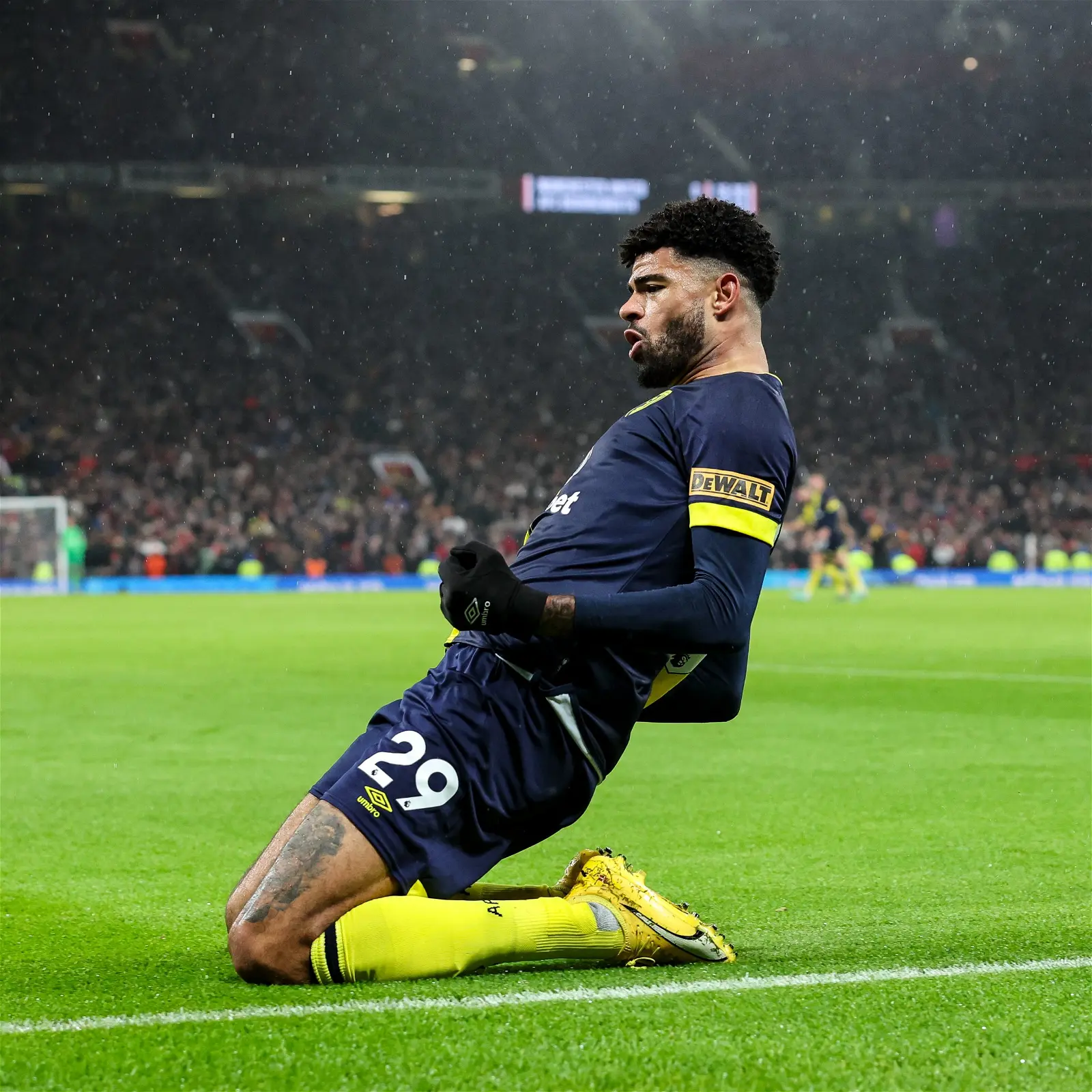 Manchester United’s Nightmare Continues with a 3-0 Defeat to Bournemouth at Old Trafford