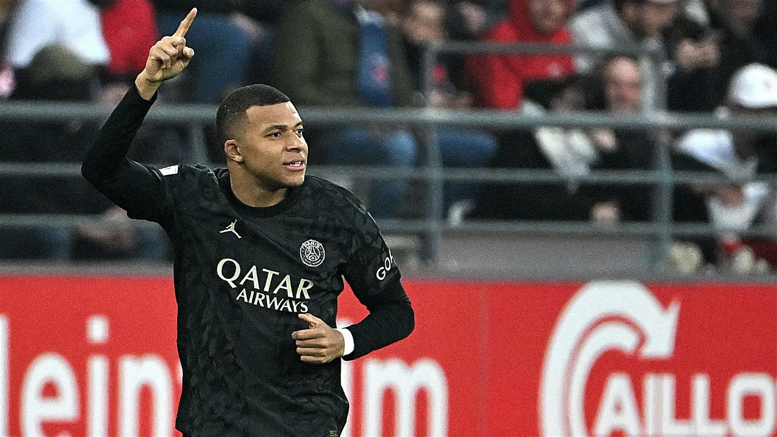 PSG Resumes Ligue 1 Campaign Amid Mbappe Contract Uncertainty