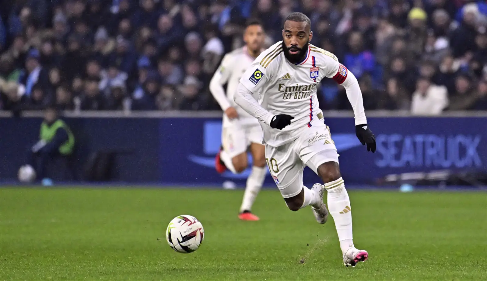 Lacazette’s Heroics Secure 1-0 Victory for Lyon over Marseille