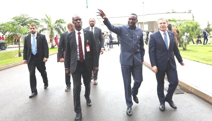 EFCC and FBI To Collaborate in the fight against cybercrimes and terrorism