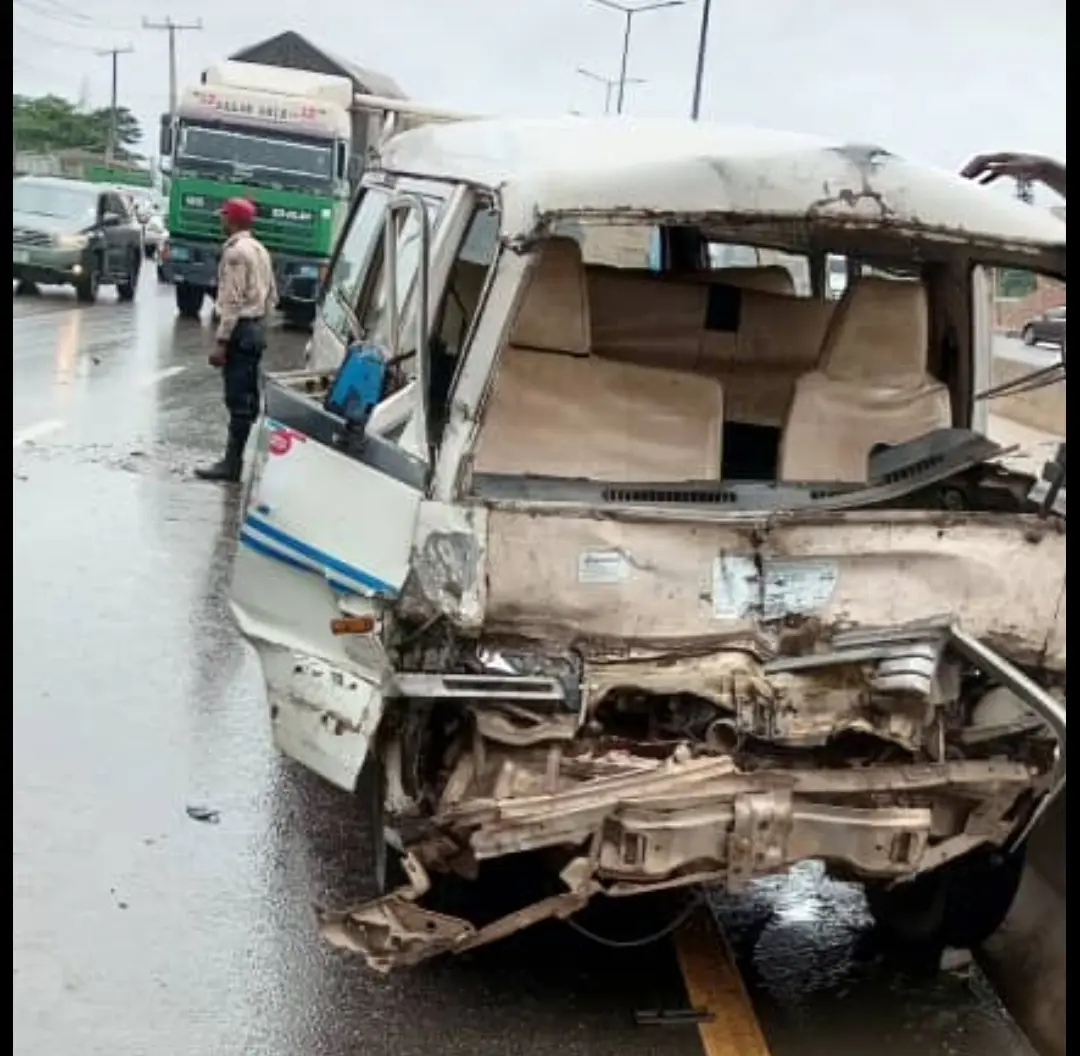 Multiple Car Crash on Otedola Bridge: 18 Passengers Escape Death