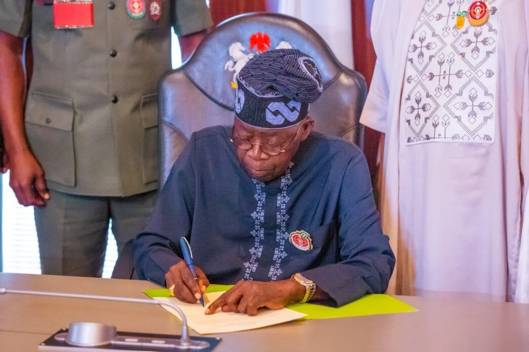 Tinubu Backs APC Leadership, Pledges ‘Brighter Days’ for Nigeria